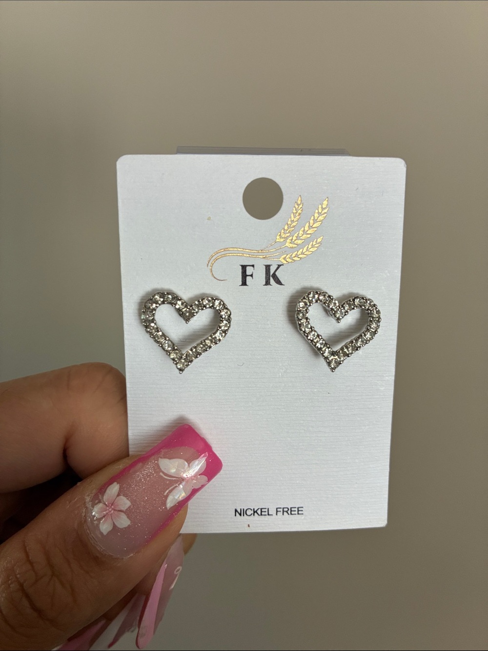2/$25 🎀Pearl Back Heart Crystal Stud Earrings - White